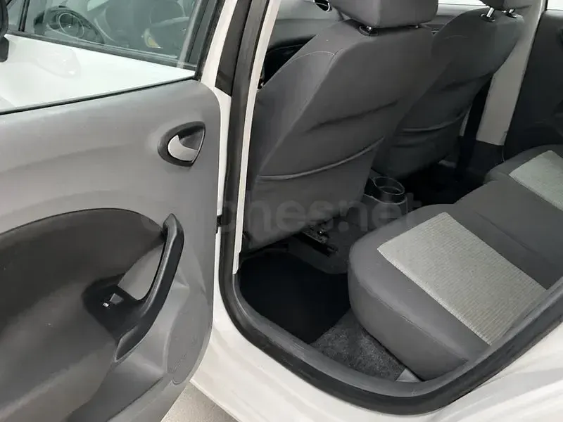 Usado Seat Ibiza Style 90 CV (66 kW) 2009 Blanco Berlina