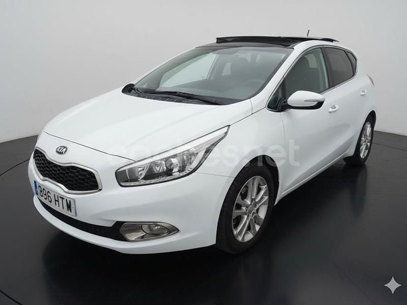 Blanco Usado 2013 Kia Ceed GT Berlina | 8500 € (Precio justo) - Imagen 1/3