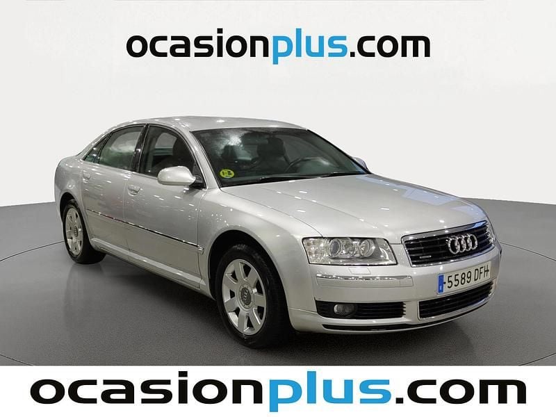 Usado Audi A8 335 CV (246 kW) 2004 Gris plata Berlina