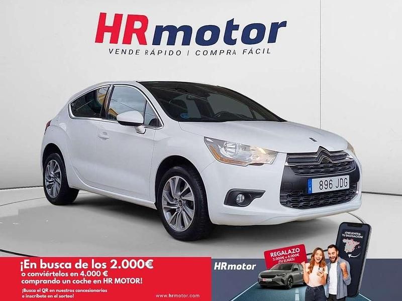 Blanco Usado 2015 DS Automobiles DS4 Design Utilitario | 9940 € (Caro) - Imagen 1/4