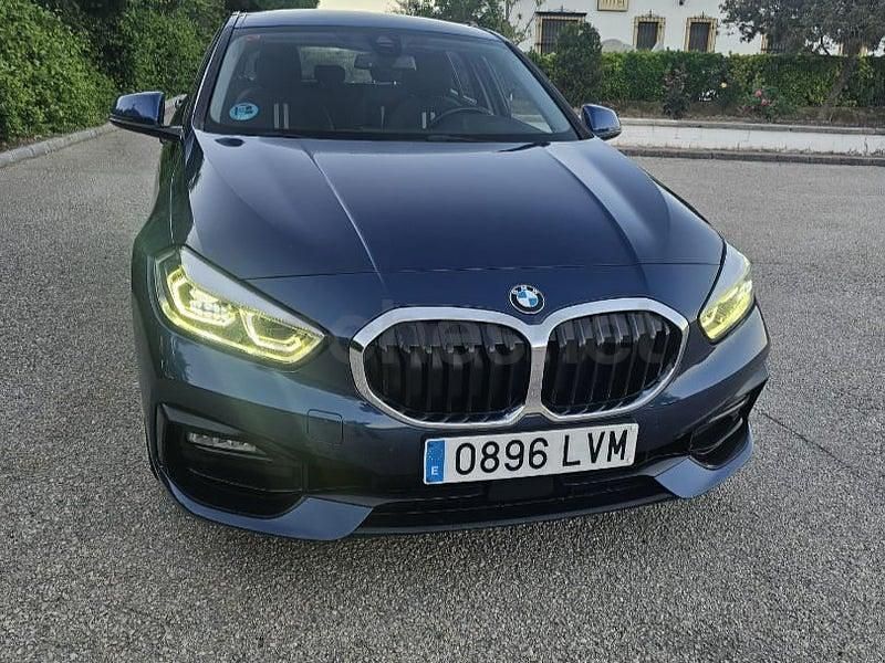 Usado BMW 118 150 CV (110 kW) 2022 Azul Utilitario