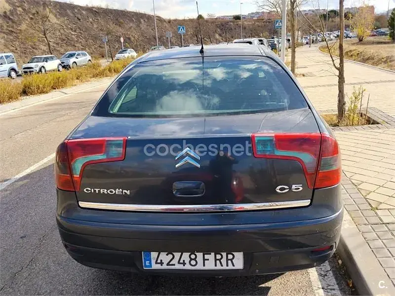 Usado Citroën C5 138 CV (101 kW) 2007 Negro Berlina