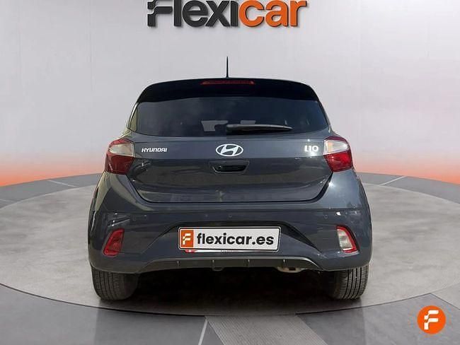Usado Hyundai i10 63 CV (46 kW) 2024 Negro Utilitario