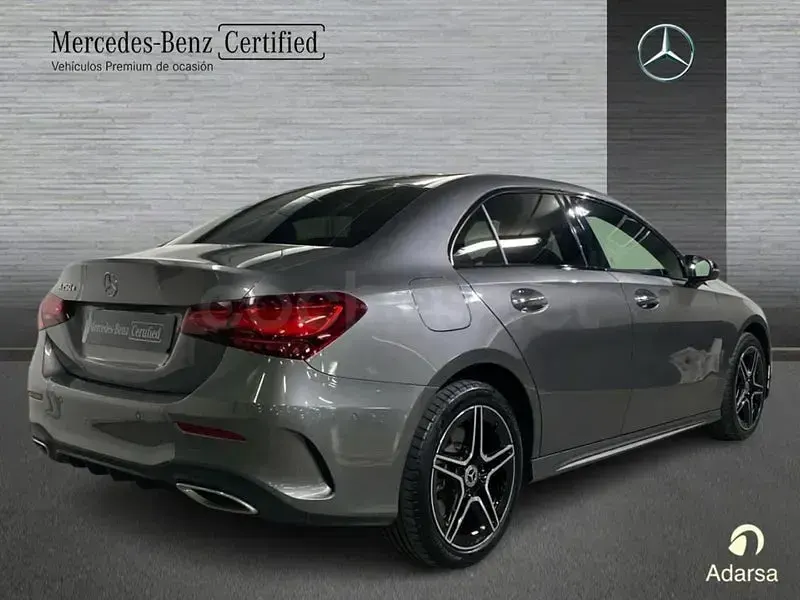Usado Mercedes A250 218 CV (160 kW) 2024 Gris montaña Berlina