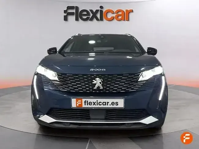 Käytetty Peugeot 5008 Allure 130 HP (95 kW) 2023 Sininen Katumaasturi