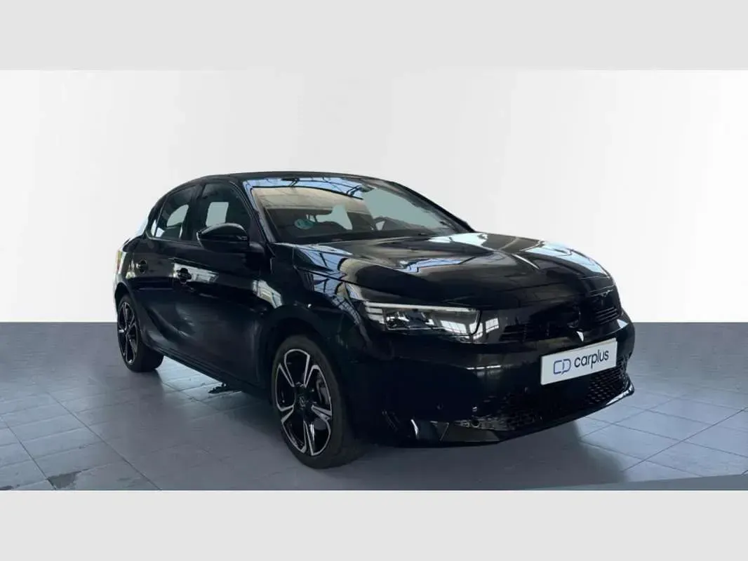 Usado Opel Corsa 110 CV (80 kW) 2025 Negro Utilitario