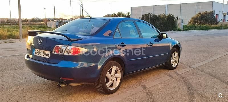 Usado Mazda 6 Active 136 CV (100 kW) 2005 Azul Berlina