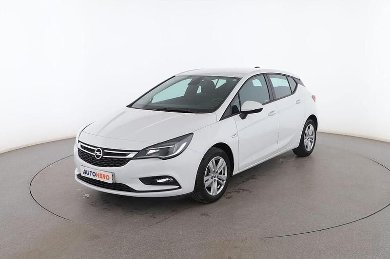 Blanco Usado 2017 Opel Astra Dynamic Utilitario | 13.499 € (Precio justo) - Imagen 1/3
