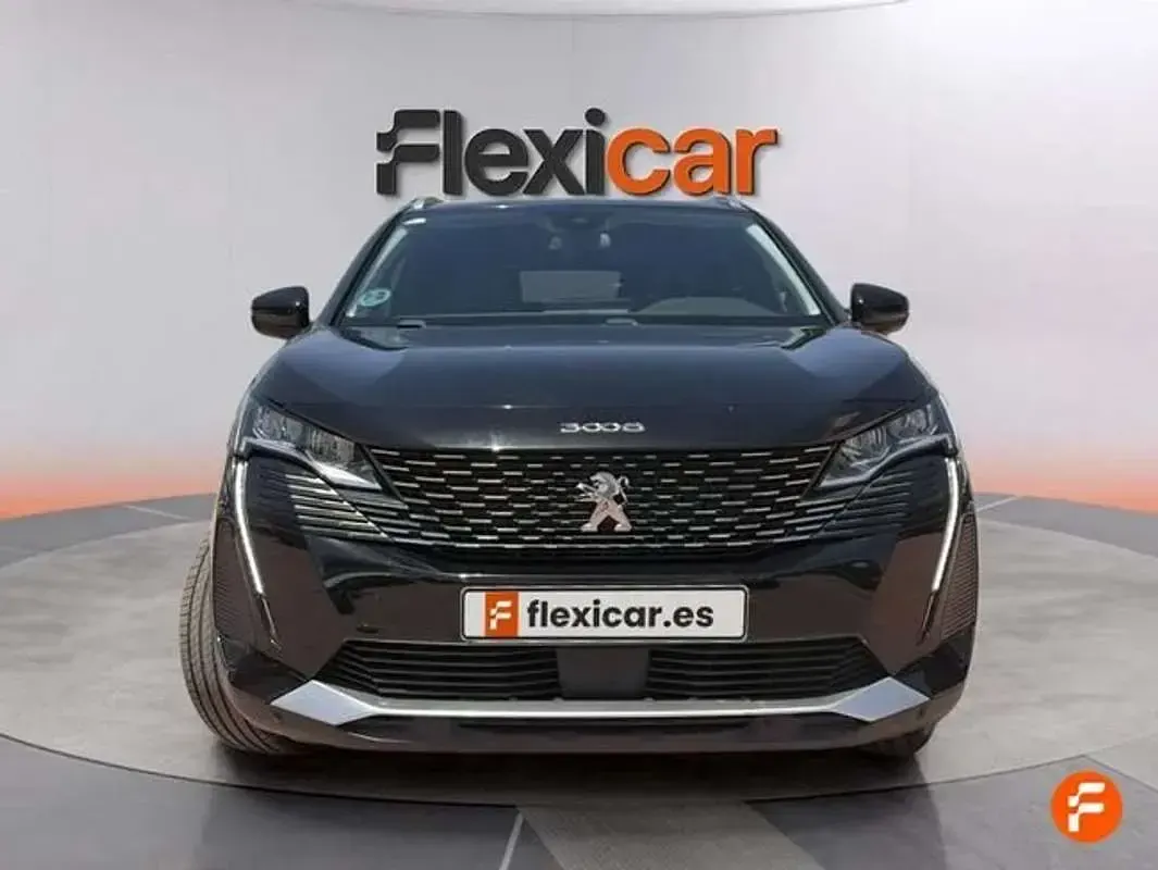 Usado Peugeot 3008 Allure 131 CV (96 kW) 2021 Negro SUV