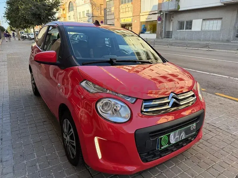Usado Citroën C1 Feel 69 CV (50 kW) 2015 Rojo Utilitario