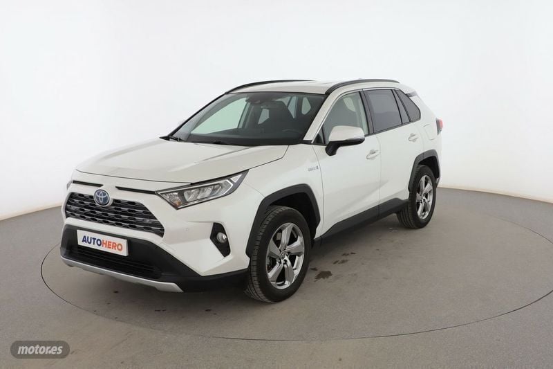 Blanco Usado 2021 Toyota RAV4 Hybrid Advance SUV | 32.199 € (Precio justo) - Imagen 1/3