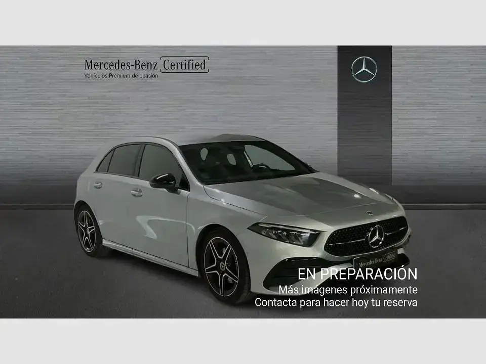 Usado Mercedes A200 163 CV (119 kW) 2024 Gris Berlina
