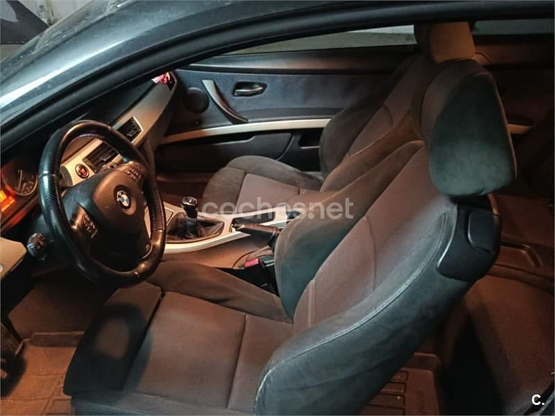 Käytetty BMW 320 150 HP (110 kW) 2007 Musta Coupe - kaksiovinen