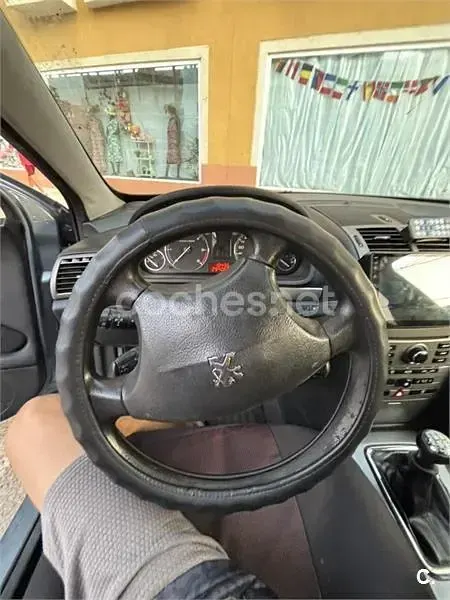 Usado Peugeot 407 Sport 110 CV (80 kW) 2005 Gris / plata Berlina