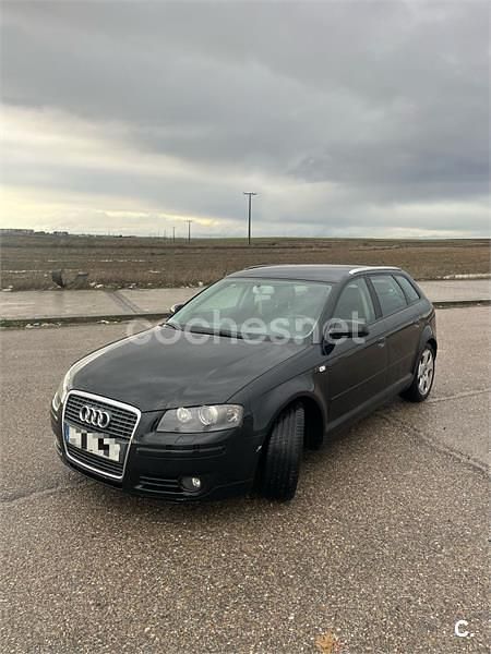 Negro Usado 2007 Audi A3 Sportback Ambiente Berlina | 4400 € (Super precio) - Imagen 1/4
