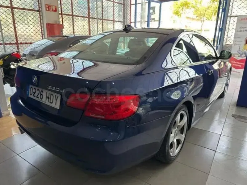 Usado BMW 320 184 CV (135 kW) 2011 Azul Coupe