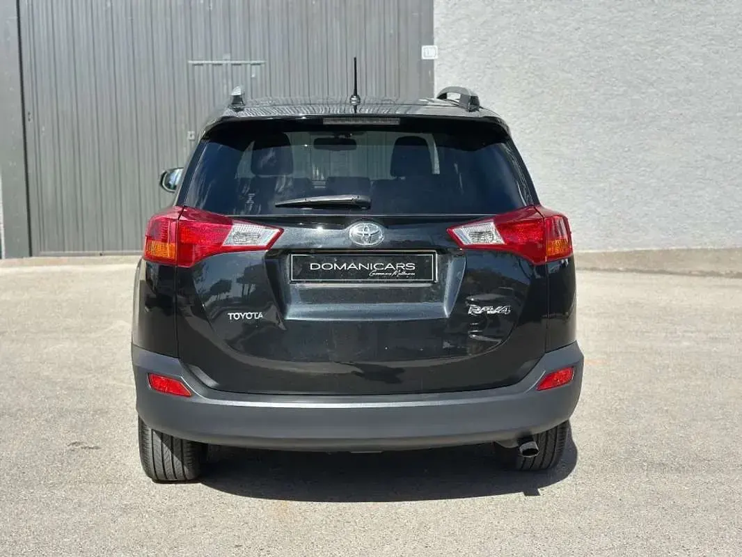Usado Toyota RAV4 Advance 124 CV (91 kW) 2015 Negro SUV