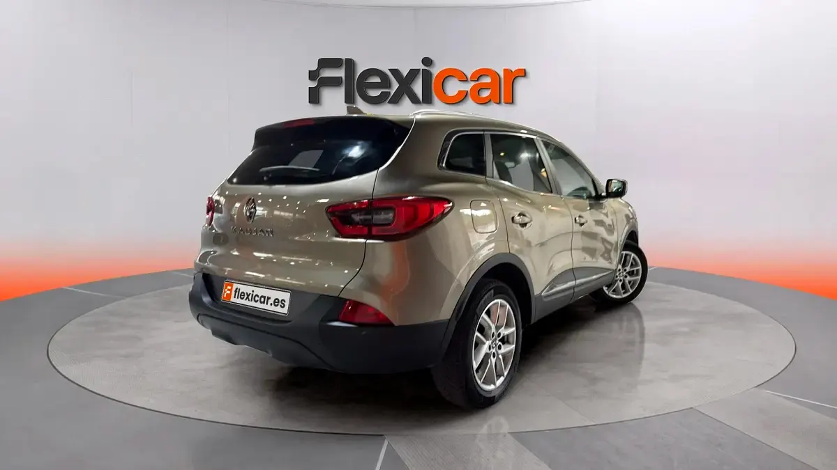Usado Renault Kadjar Life 130 CV (95 kW) 2017 Marrón SUV