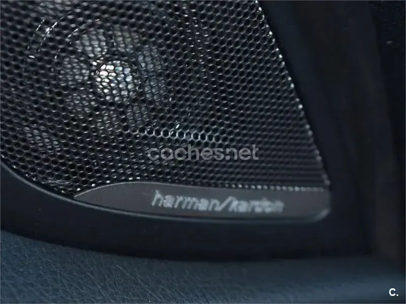 Usado BMW 118 Comfort Edition 136 CV (100 kW) 2017 Gris / plata Utilitario