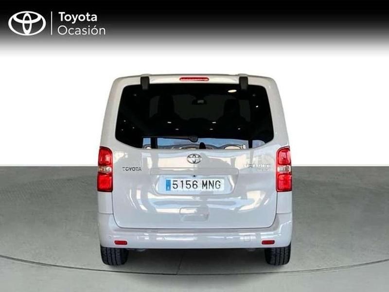 Usado Toyota Proace Advance 145 CV (106 kW) 2024 Blanco Monovolumen