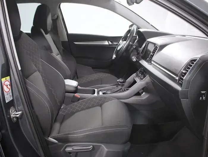 Usado Skoda Karoq Ambition 115 CV (84 kW) 2021 Gris SUV