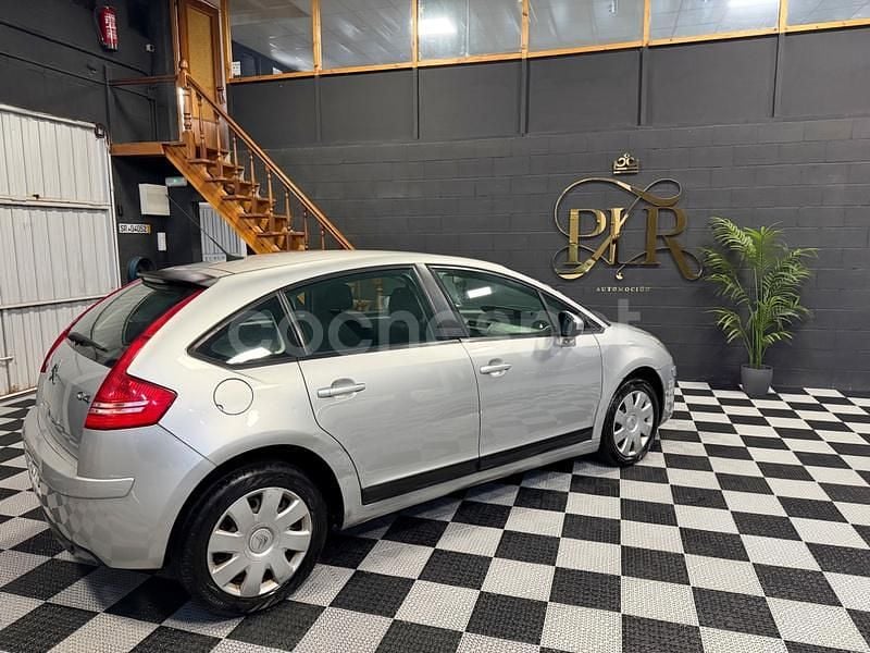 Gris / plata Usado 2011 Citroën C4 Berlina | 4999 € (Buen precio) - Imagen 1/4