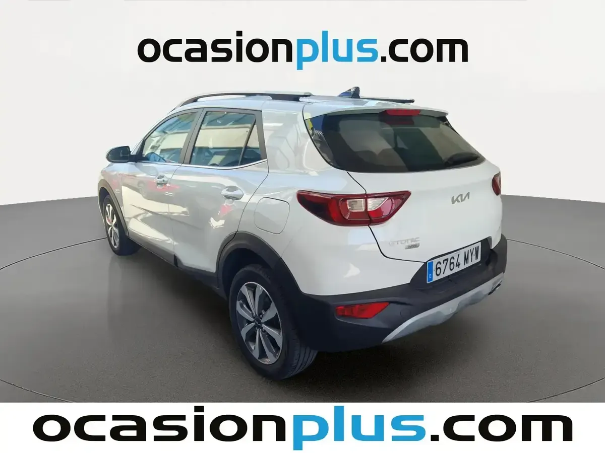 Usado Kia Stonic 100 CV (73 kW) 2025 Blanco SUV