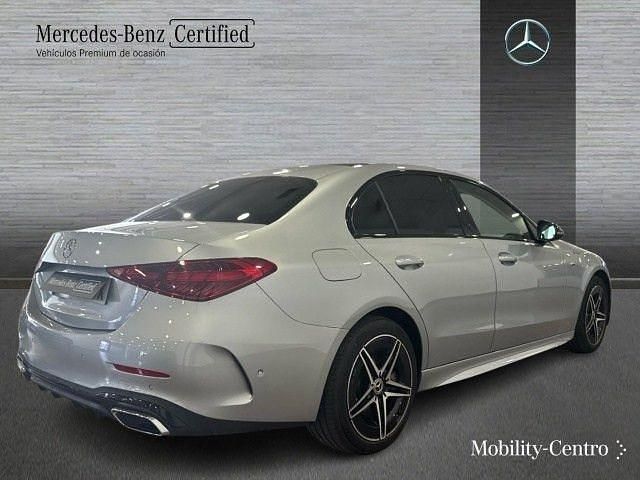 Usado Mercedes C300e 313 CV (230 kW) 2025 Plata hightech Berlina