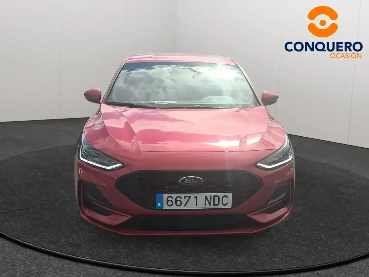 Usado Ford Focus ST-Line 125 CV (91 kW) 2025 Rojo Berlina