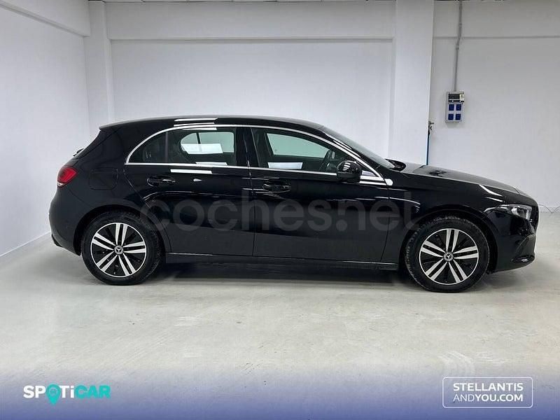 Używany Mercedes A250 218 KM (160 kW) 2022 Czarny Sedan/Limuzyna