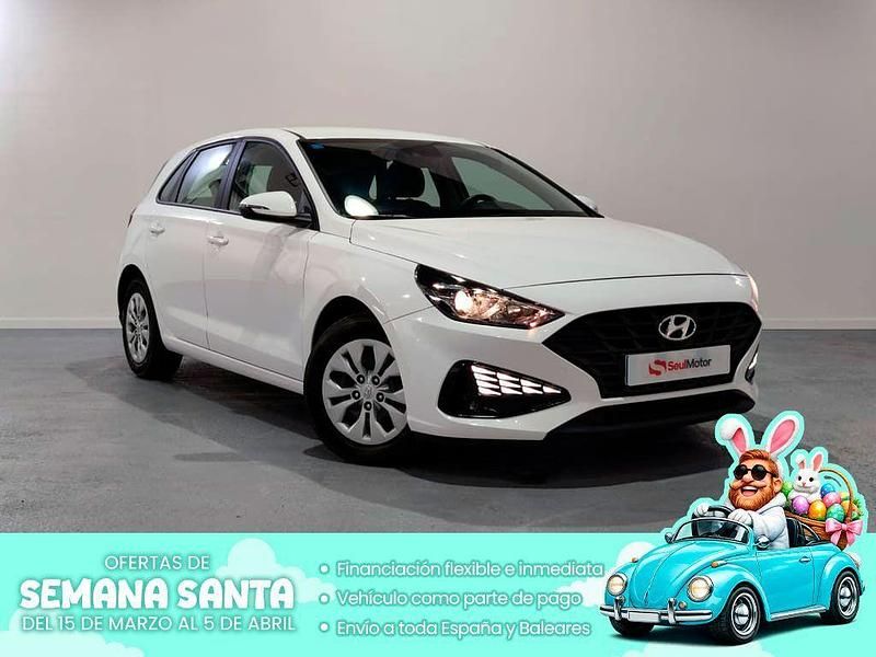 Usado Hyundai i30 110 CV (80 kW) 2022 Blanco Berlina