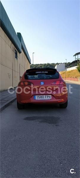 Usado Seat Leon Stylance 140 CV (102 kW) 2007 Rojo Berlina