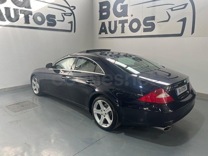 Usado Mercedes CLS320 224 CV (164 kW) 2005 Azul Berlina