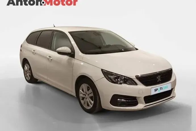 Usado Peugeot 308 SW Active 130 CV (95 kW) 2020 Blanco Familiar