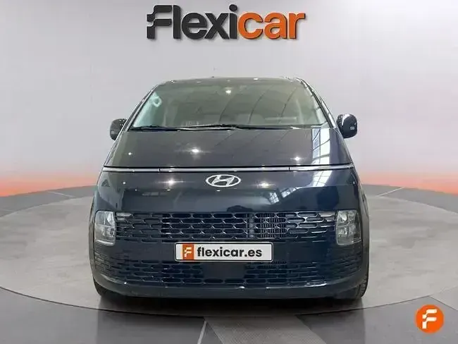 Usado Hyundai Staria 177 CV (130 kW) 2023 Azul Monovolumen