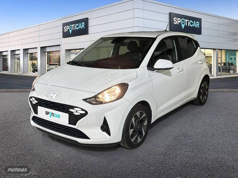 Blanco Usado 2023 Hyundai i10 Utilitario | 12.995 € (Un poco caro) - Imagen 1/4