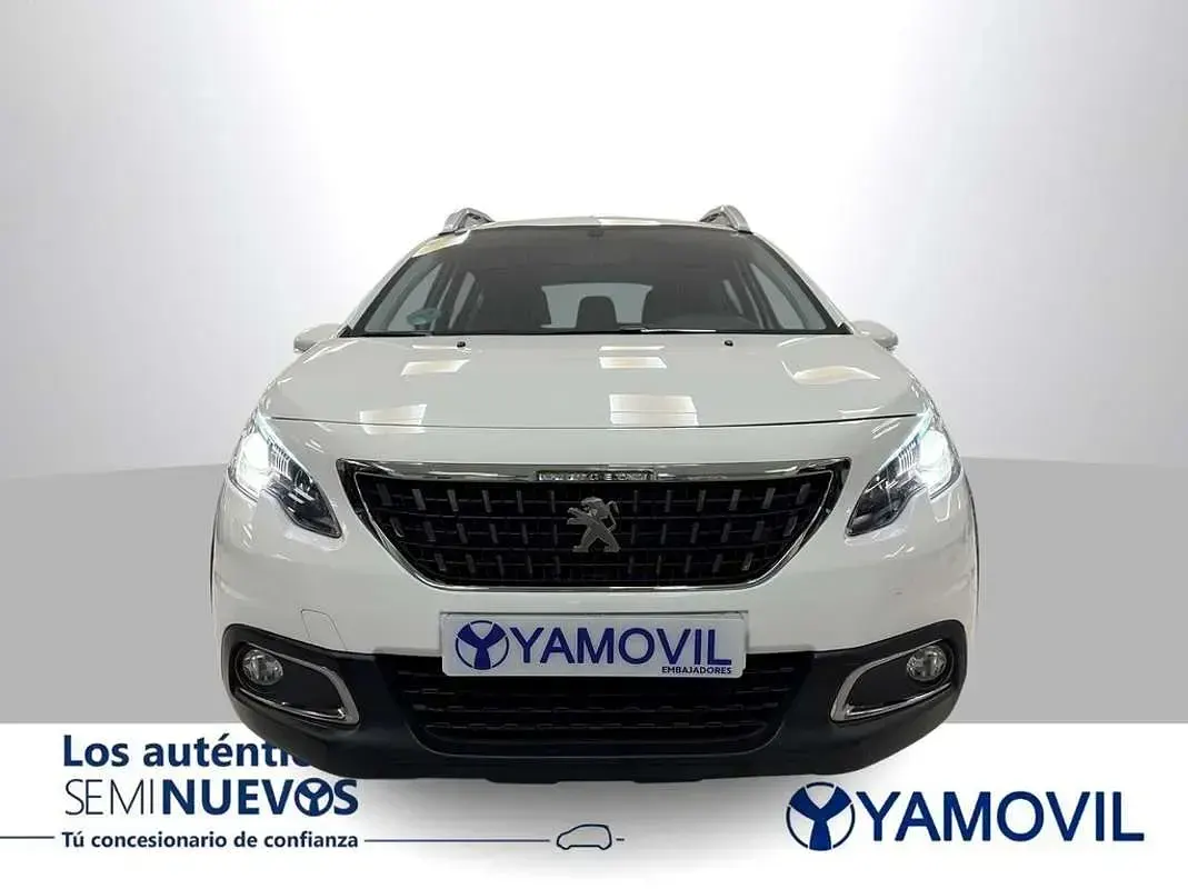 Usado Peugeot 2008 Signature Sky 99 CV (72 kW) 2019 Blanco SUV