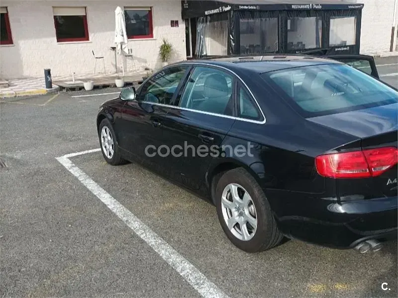 Usado Audi A4 143 CV (105 kW) 2009 Negro Berlina