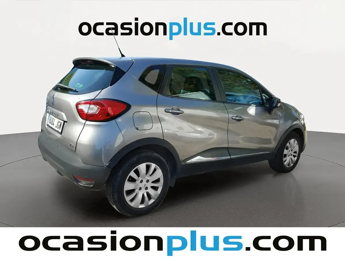 Usado Renault Captur Intens 90 CV (66 kW) 2015 Gris SUV