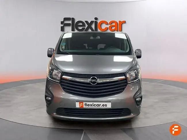 Usado Opel Vivaro S 145 CV (106 kW) 2017 Gris Monovolumen