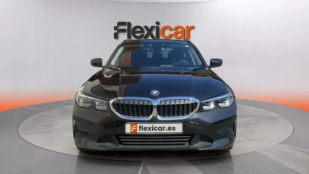 Usado BMW 320 190 CV (139 kW) 2019 Negro Familiar