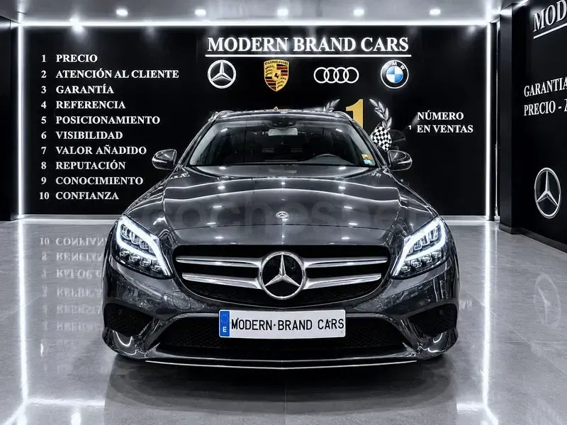 Usado Mercedes C300e 306 CV (225 kW) 2020 Gris / plata Familiar