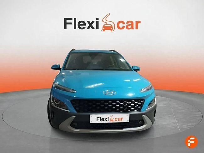 Usado Hyundai Kona 120 CV (88 kW) 2022 Gris / plata SUV