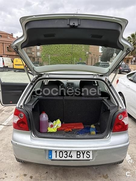 Occasion VW Polo Highline 100 PK (73 kW) 2002 Grijs Sedan