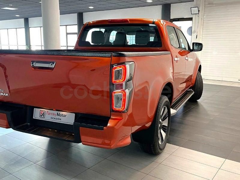Usado Isuzu D-Max 163 CV (119 kW) 2021 Naranja Pickup/Camioneta