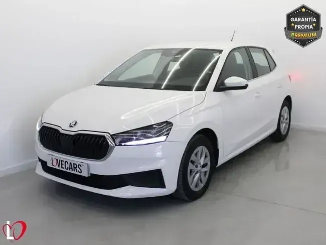 Usado Skoda Fabia Ambition 95 CV (69 kW) 2023 Blanco Berlina