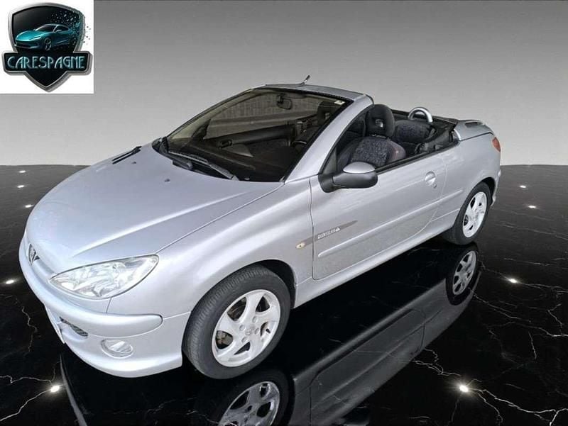 Plateado Usado 2006 Peugeot 206 CC Quiksilver Descapotable | 3490 € (Precio justo) - Imagen 1/4
