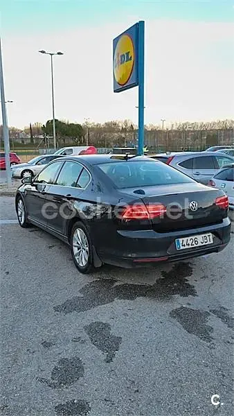 Usado VW Passat Advance 150 CV (110 kW) 2014 Negro Berlina