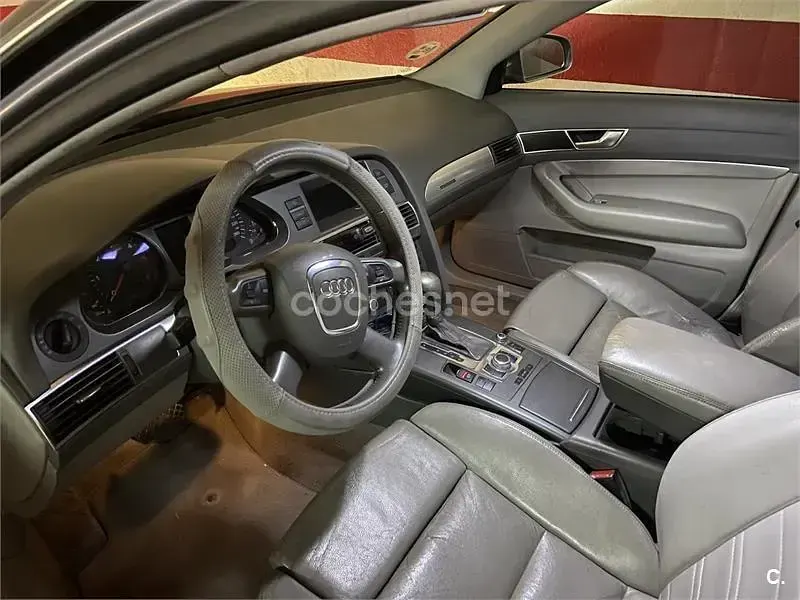 Usado Audi A6 180 CV (132 kW) 2006 Gris / plata Berlina