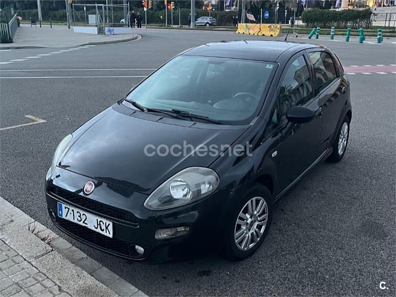 Negro Usado 2015 Fiat Punto Easy Berlina | 4150 € (Precio justo) - Imagen 1/4